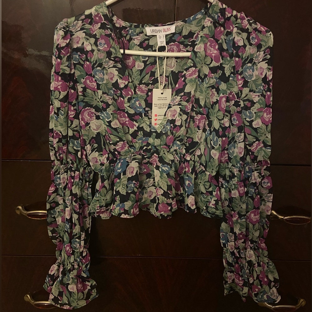 Black floral top